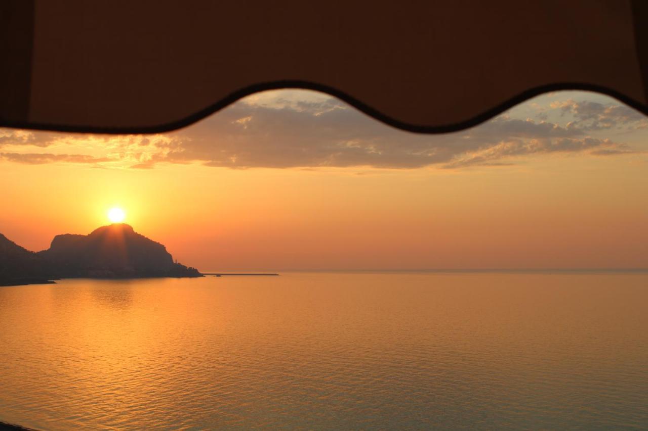 Cefalu Seaside Suite Exterior photo